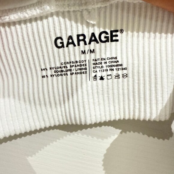 Garage- crop top - Picture 3 of 4